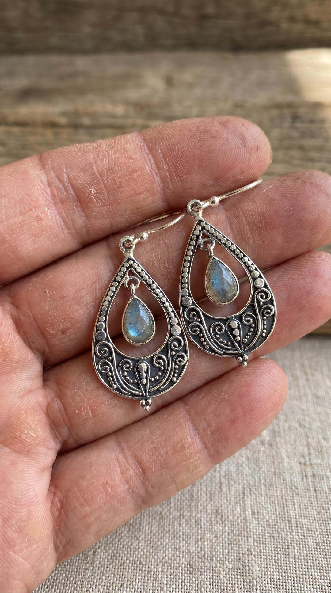 Noira  | Bali Handcrafted Earrings