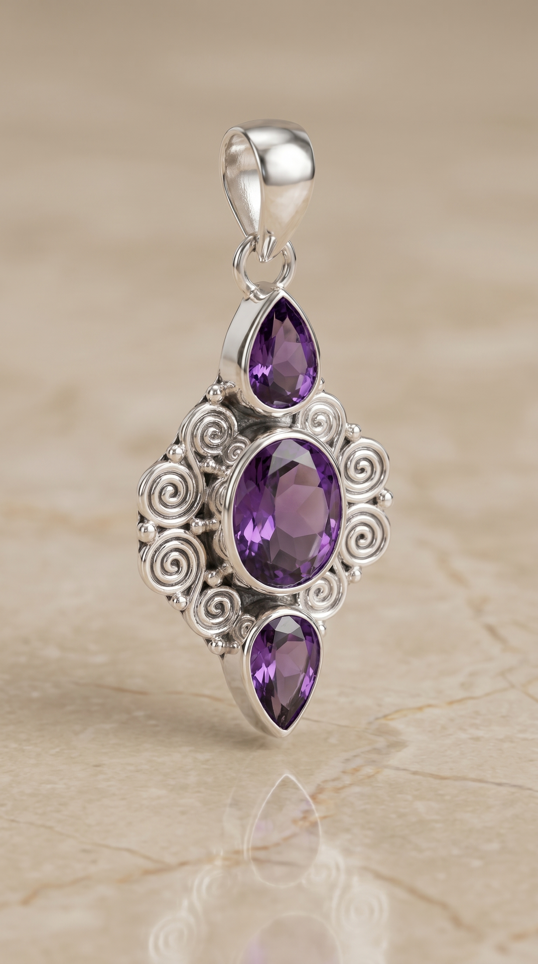Orelia | Bali Handcrafted Pendant